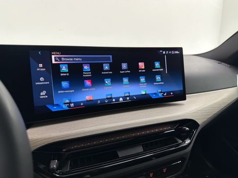 Used 2025 BMW 330i Sedan RWD image 22