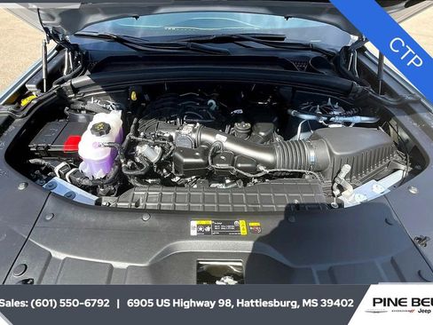 New 2025 Jeep Grand Cherokee Altitude image 10