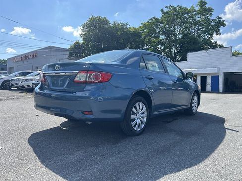 Used 2013 Toyota Corolla LE FWD image 4