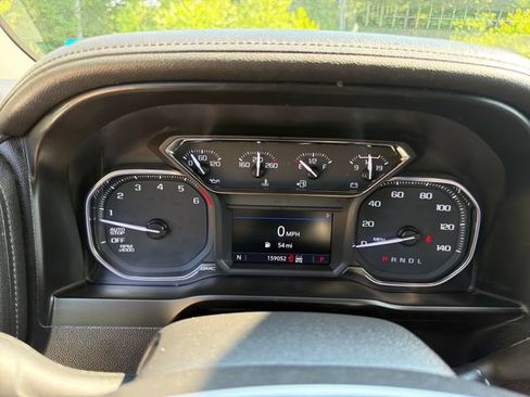 Used 2020 GMC Sierra 1500 Elevation w/ Elevation Value Package AWD/4WD image 17