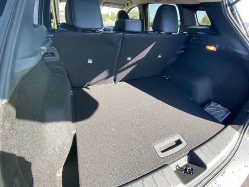 New 2025 Nissan Kicks SR image 17