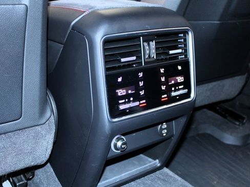 Used 2023 Porsche Cayenne GTS image 22