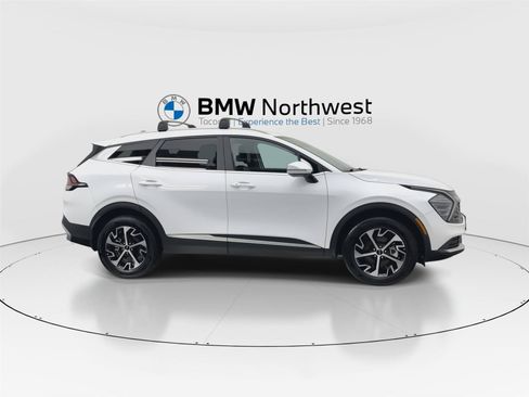 Used 2024 Kia Sportage EX AWD/4WD image 5