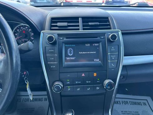 Used 2016 Toyota Camry SE FWD image 16