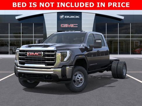 New 2025 GMC Sierra 3500 Pro w/ Convenience Package image 6
