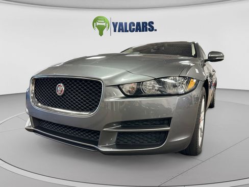 Used 2017 Jaguar XE Premium AWD/4WD image 9