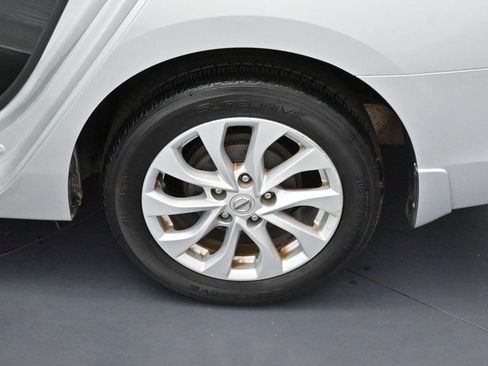 Used 2019 Nissan Sentra SV FWD image 28