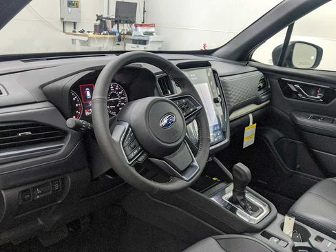 Certified 2025 Subaru Forester Limited w/ Popular Package #2 AWD/4WD image 11