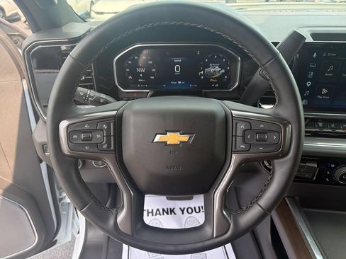 Used 2026 Chevrolet Silverado 2500 High Country w/ High Country Premium Package AWD/4WD image 17