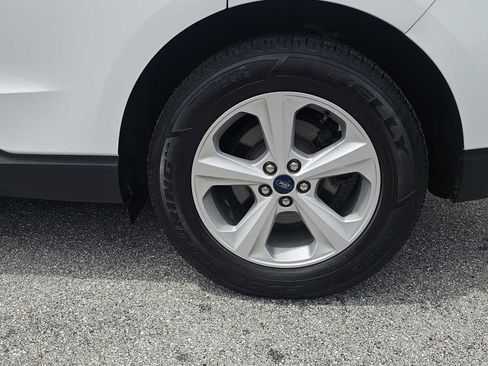 Used 2020 Ford Edge SE AWD/4WD image 4