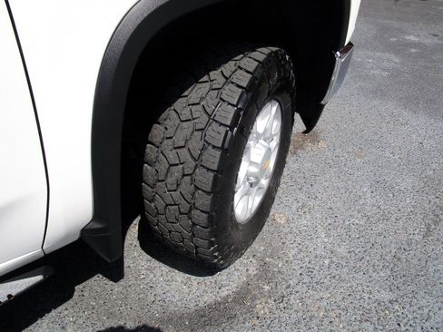 Used 2023 Chevrolet Silverado 2500 LTZ w/ LTZ Convenience Package image 37