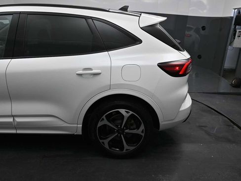 Certified 2025 Ford Escape ST-Line Elite w/ Premium Technology Package AWD/4WD image 25