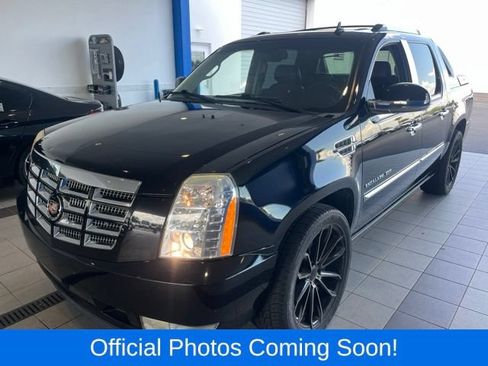 Used 2012 Cadillac Escalade EXT Premium AWD/4WD image 6