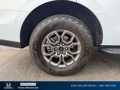 Used 2025 Ford Expedition Active AWD/4WD image 10