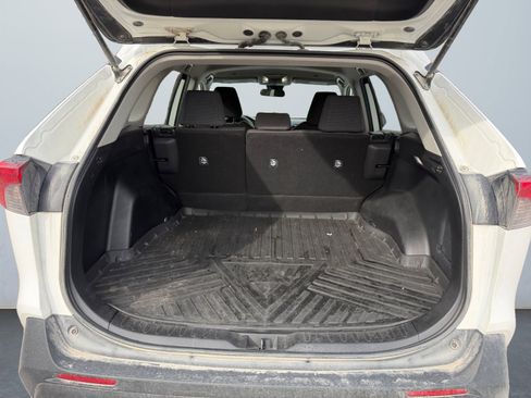 Used 2023 Toyota RAV4 LE image 15