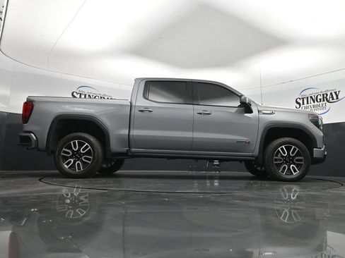 Used 2025 GMC Sierra 1500 AT4 w/ AT4 Premium Package AWD/4WD image 33
