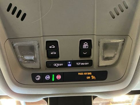 Used 2020 GMC Terrain SLE w/ Driver Convenience Package image 23