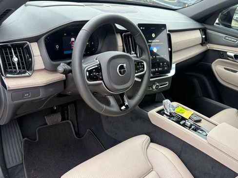 New 2026 Volvo XC90 B6 Ultra w/ Protection Package Premier image 13