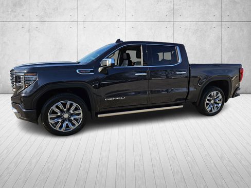 Used 2023 GMC Sierra 1500 Denali w/ Denali Reserve Package image 3