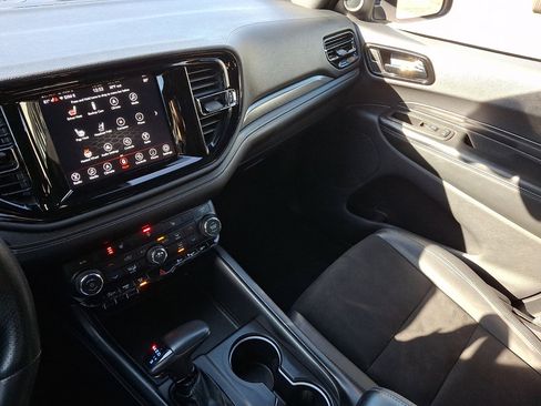 Used 2022 Dodge Durango GT image 29
