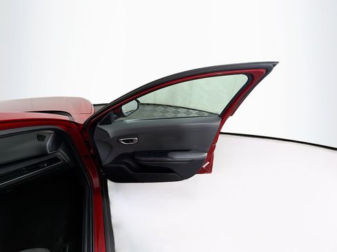 Used 2025 Kia K4 FWD image 31