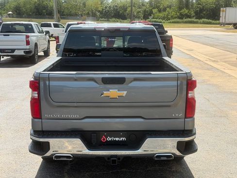 Used 2022 Chevrolet Silverado 1500 LTZ w/ LTZ Premium Texas Edition AWD/4WD image 6