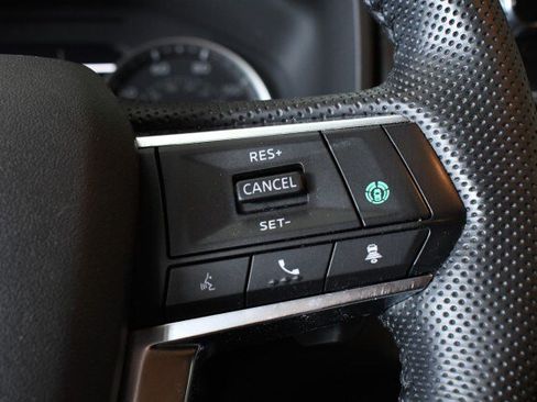 Used 2023 Mitsubishi Outlander SE AWD/4WD image 32