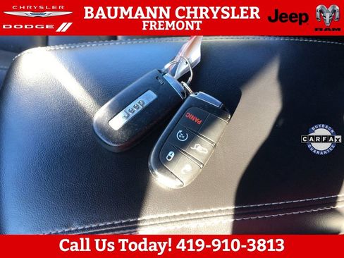 Used 2016 Jeep Grand Cherokee Limited AWD/4WD image 23