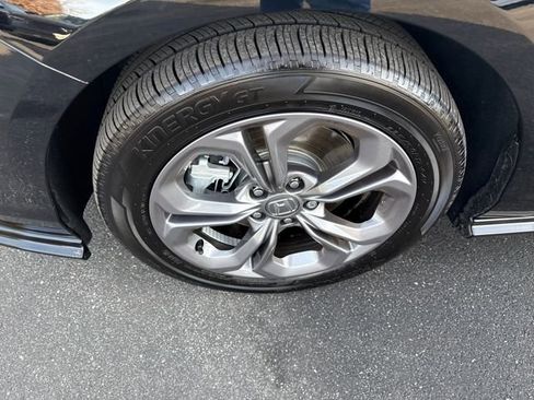 Certified 2025 Honda Accord EX-L image 38