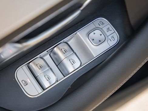 New 2026 Mercedes-Benz GLE 450 4MATIC image 40