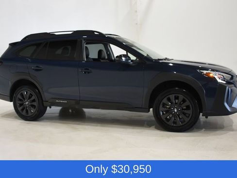 Used 2025 Subaru Outback Onyx Edition AWD/4WD image 3