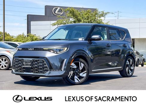 Used 2023 Kia Soul GT-Line w/ GT-Line Technology Package FWD image 1