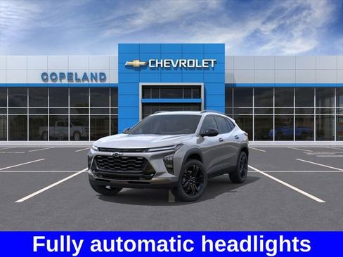 New 2026 Chevrolet Trax ACTIV w/ Sunroof Package FWD image 9
