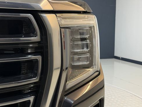 Used 2023 GMC Yukon AT4 w/ AT4 Premium Package image 11