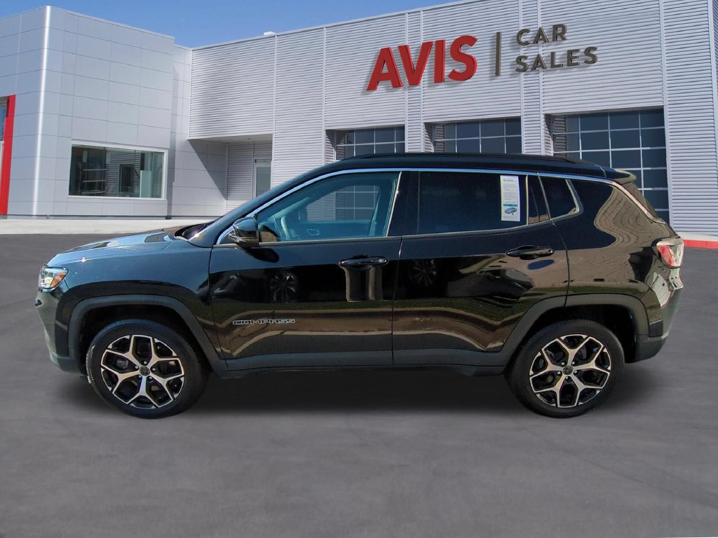 Used 2025 Jeep Compass Limited AWD/4WD image 10
