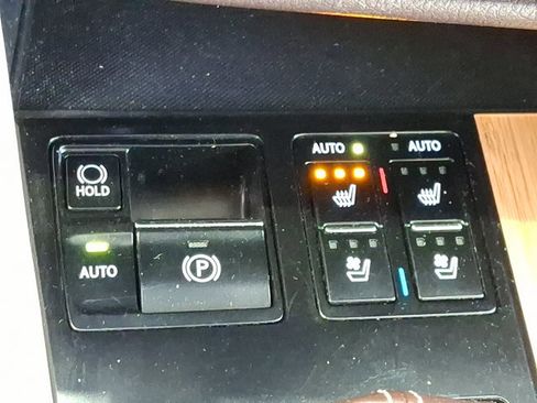 Used 2019 Lexus RX 450hL Premium image 30