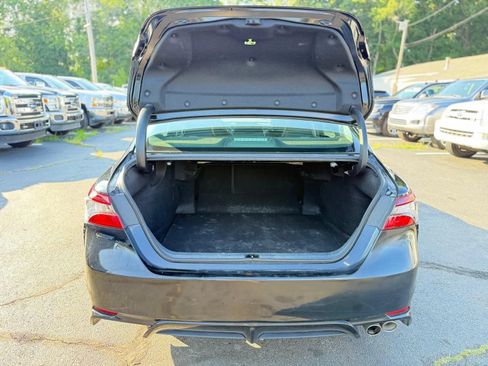 Used 2022 Toyota Camry SE FWD image 10