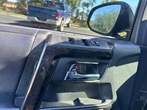 Used 2019 Toyota 4Runner Limited AWD/4WD image 19