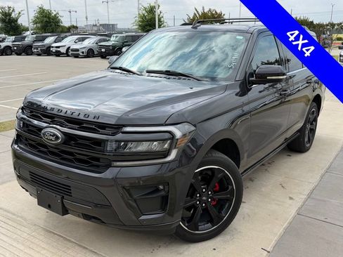 Used 2022 Ford Expedition Limited AWD/4WD image 4
