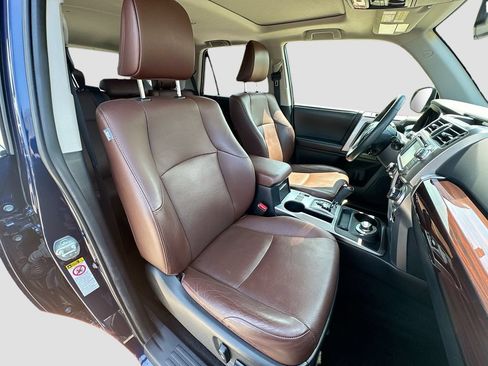 Used 2016 Toyota 4Runner Limited AWD/4WD image 34