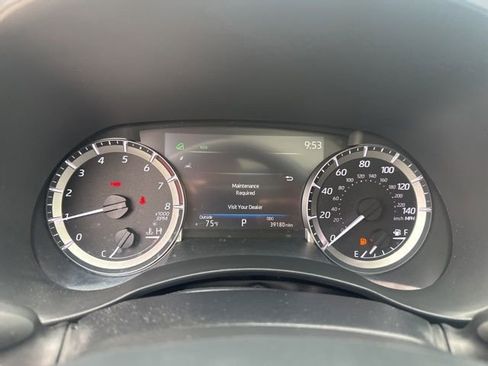 Used 2023 Toyota Highlander XLE AWD/4WD image 15