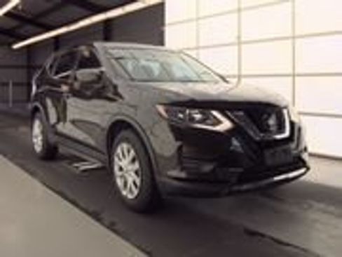 Used 2017 Nissan Rogue S FWD image 4