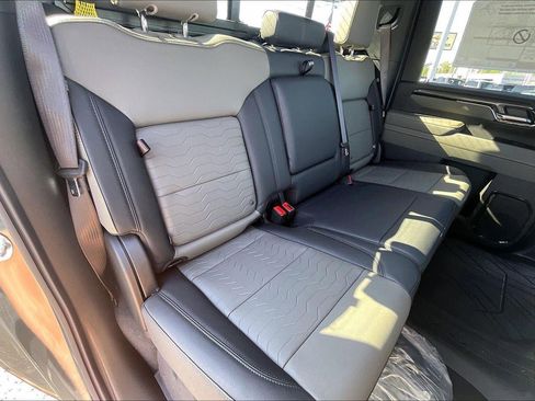 New 2026 Chevrolet Silverado 2500 ZR2 w/ LPO, Dark Essentials Package AWD/4WD image 25
