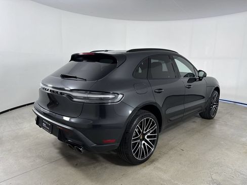Certified 2026 Porsche Macan AWD/4WD image 7