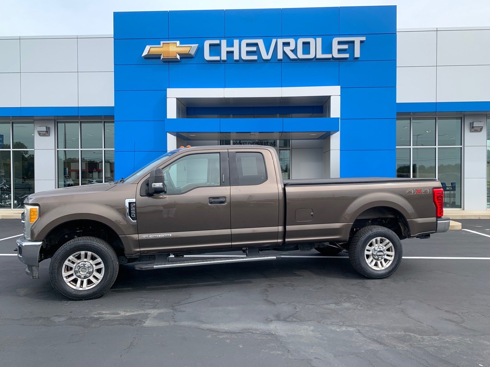 Used 2017 Ford F250 XLT w/ XLT Value Package AWD/4WD image 1
