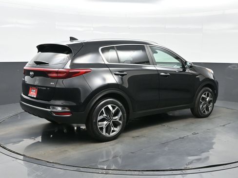 Used 2020 Kia Sportage EX image 6