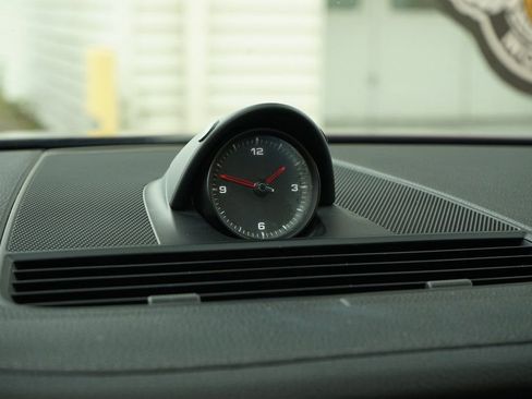 Used 2020 Porsche Panamera 4 Executive image 32