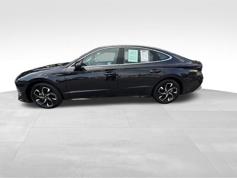 Used 2025 Hyundai Sonata SEL FWD image 2