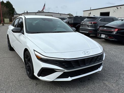 New 2026 Hyundai Elantra Sport image 7