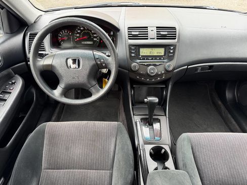 Used 2004 Honda Accord LX image 17